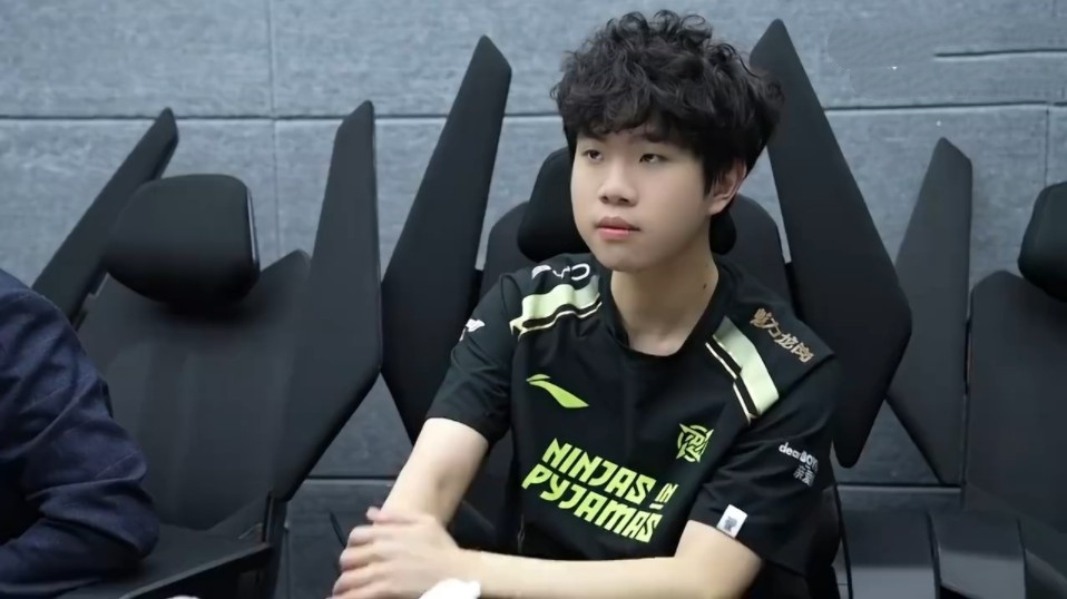 并非简单的 并非简单的